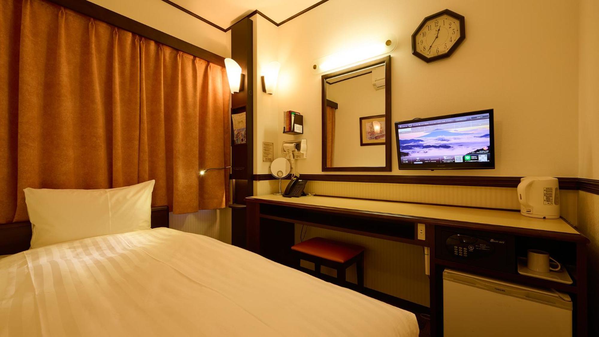 Toyoko Inn Tokyo Akigawa-Eki Kita-Guchi Akiruno Chambre photo