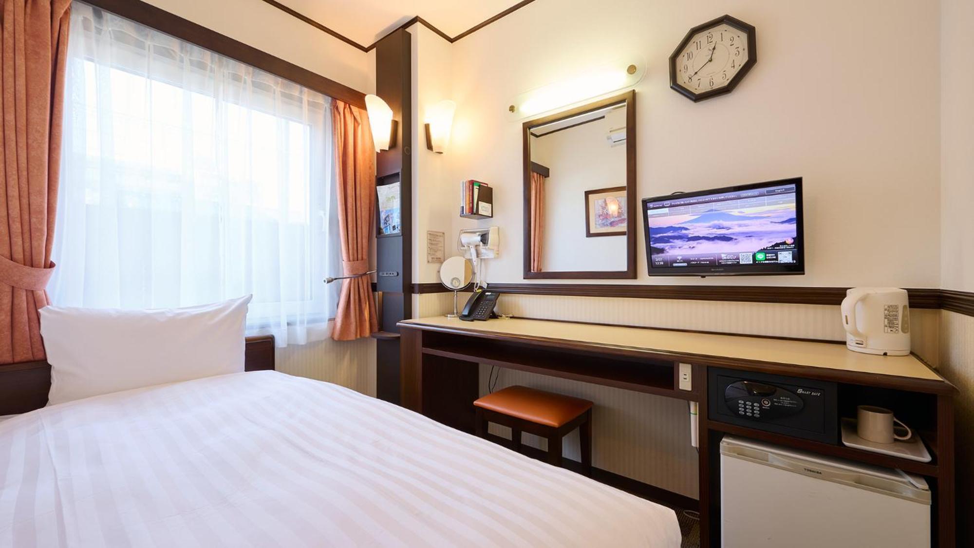 Toyoko Inn Tokyo Akigawa-Eki Kita-Guchi Akiruno Chambre photo