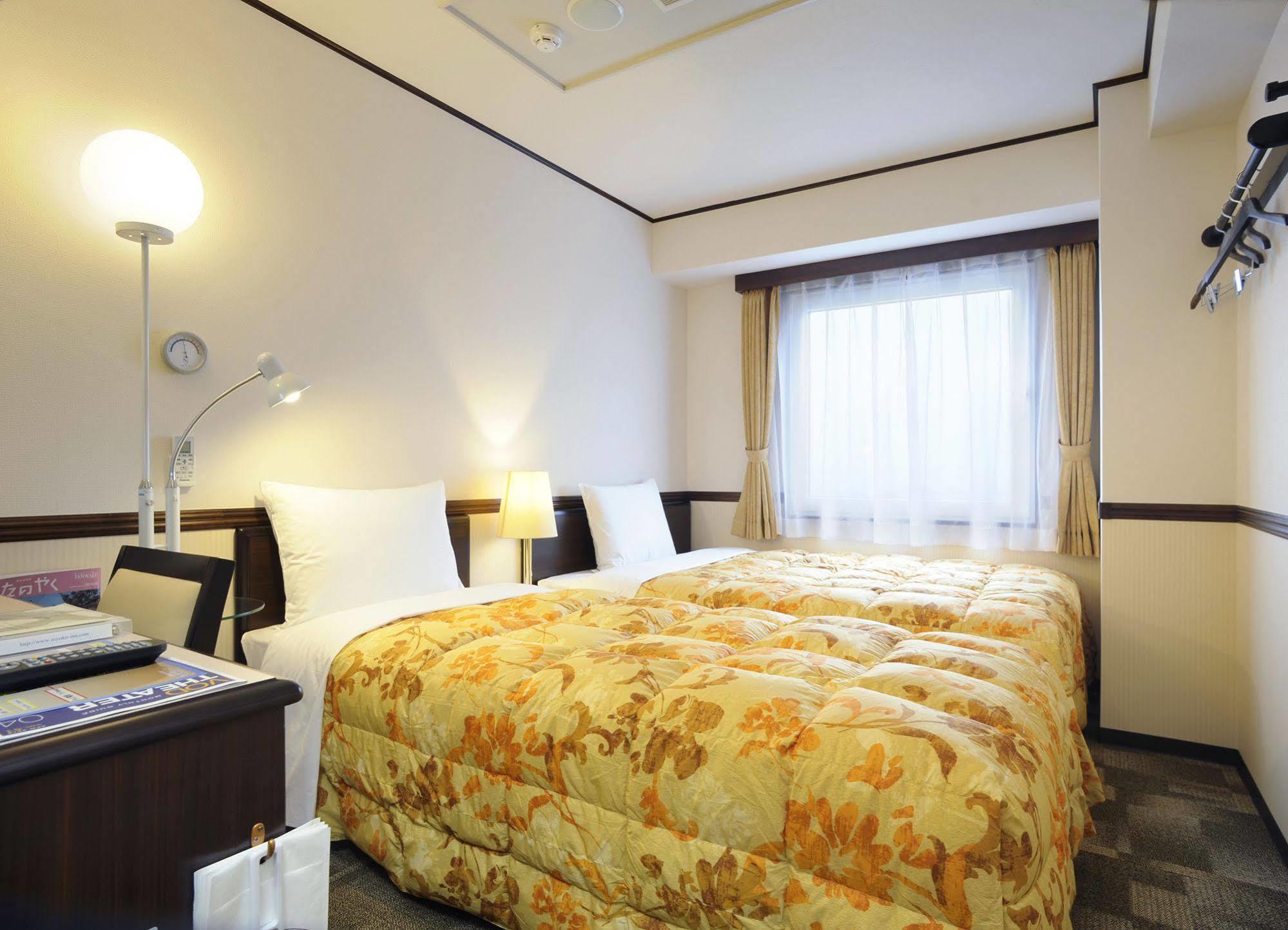 Toyoko Inn Tokyo Akigawa-Eki Kita-Guchi Akiruno Extérieur photo