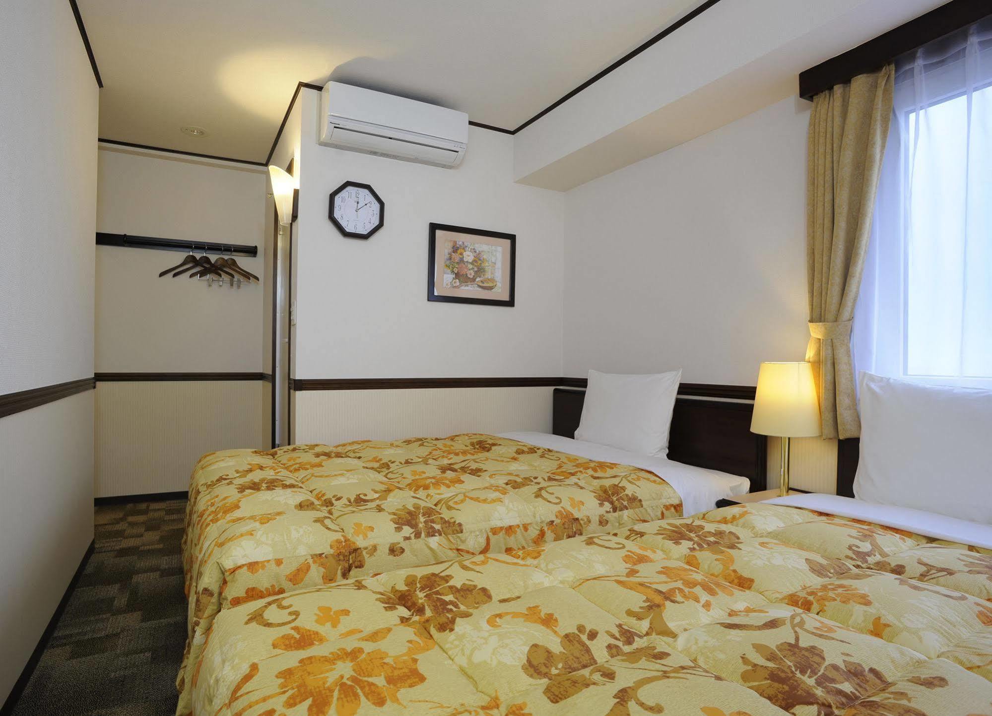 Toyoko Inn Tokyo Akigawa-Eki Kita-Guchi Akiruno Extérieur photo